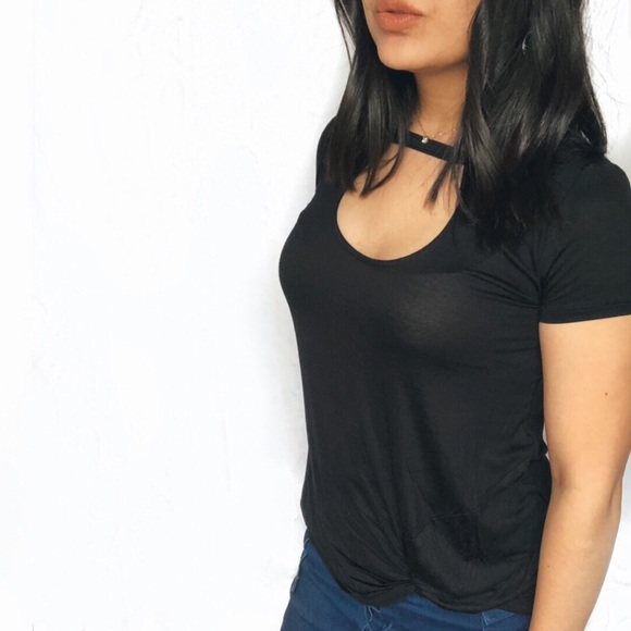 🔻SALE •LAST 1 (L)• Mandy Choker Tee in Black - Picture 4 of 6